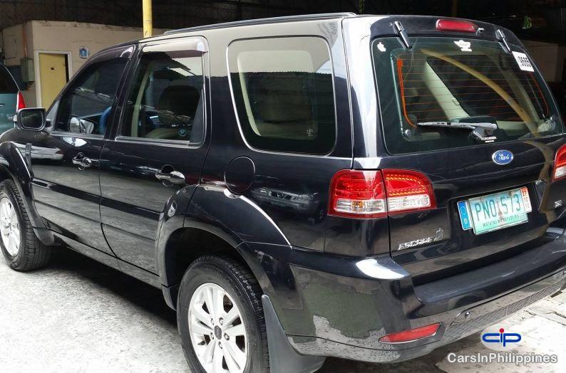 Ford Escape Automatic 2010 - image 2