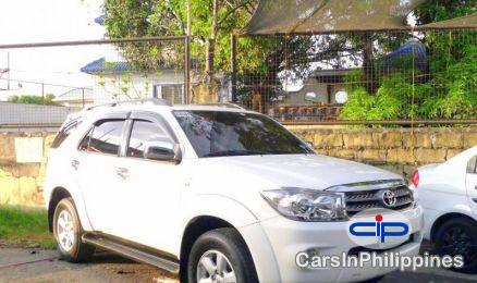 Picture of Toyota Fortuner Automatic 2011