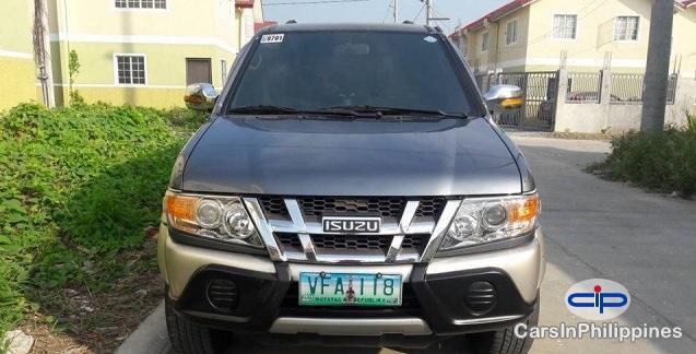 Picture of Isuzu Crosswind Manual 2010