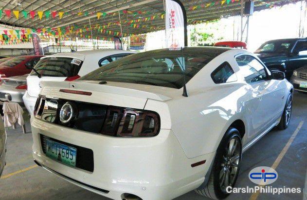 Ford Mustang Automatic 2013 - image 2