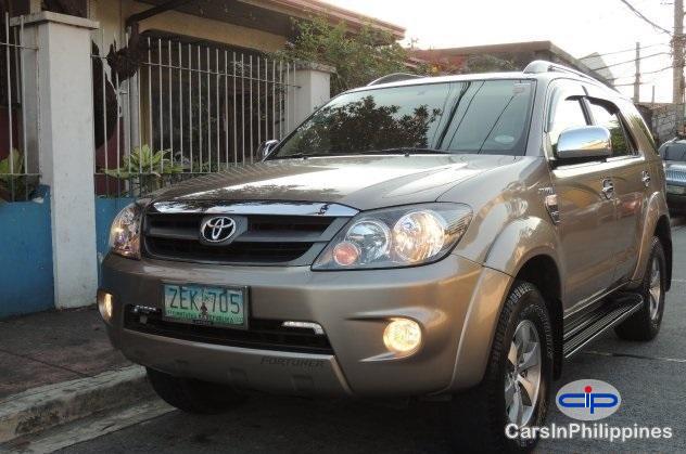 Picture of Toyota Fortuner Automatic 2006