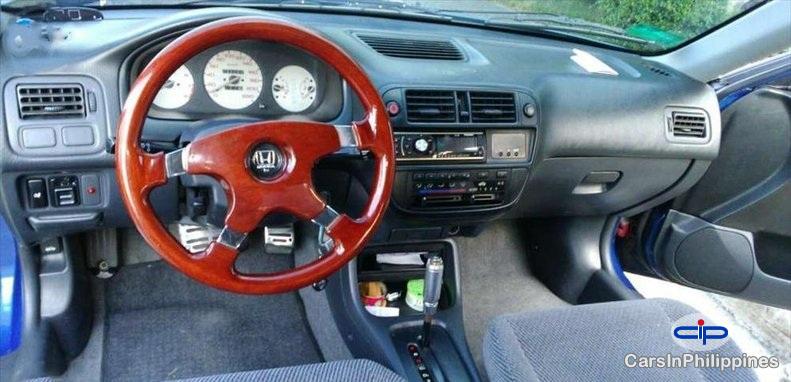 Honda Civic - image 3