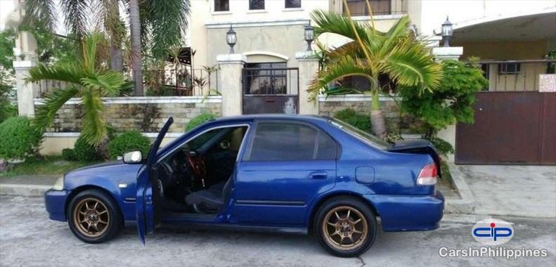 Honda Civic - image 4