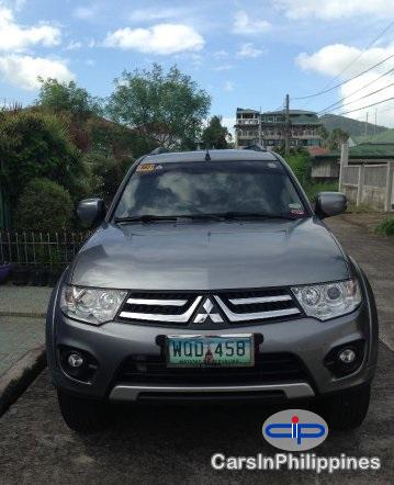 Picture of Mitsubishi Montero Sport Automatic 2013