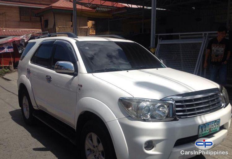 Picture of Toyota Fortuner Automatic 2009