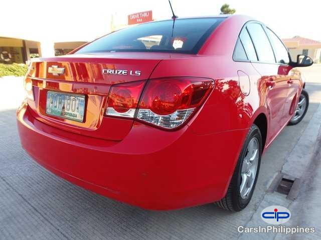 Chevrolet Cruze Automatic - image 2