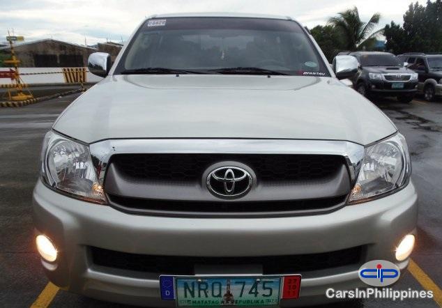 Picture of Toyota Hilux Manual 2010