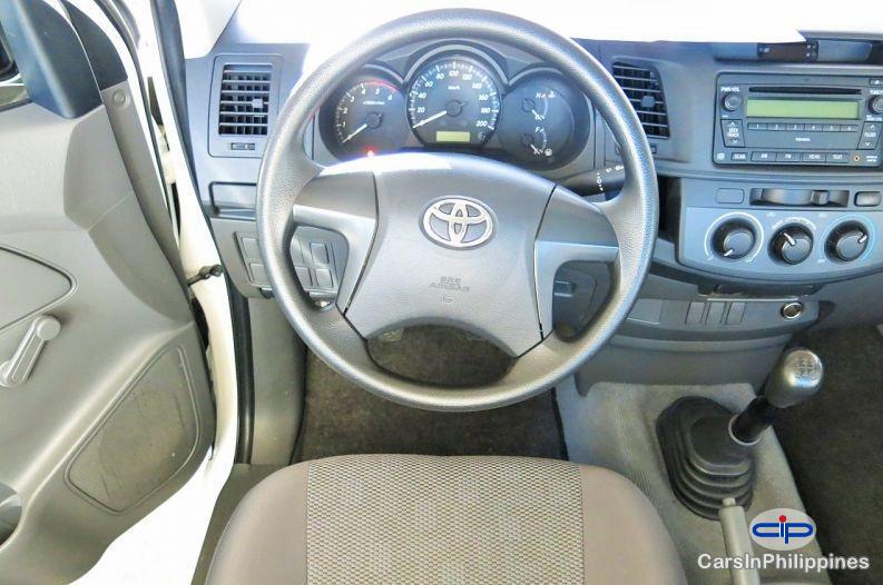 Toyota Hilux Manual 2013 in Metro Manila