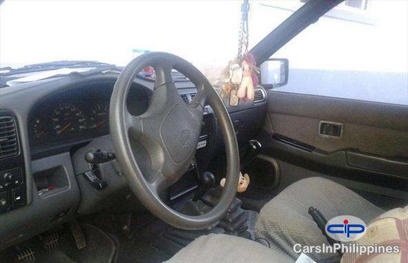 Nissan Terrano - image 3