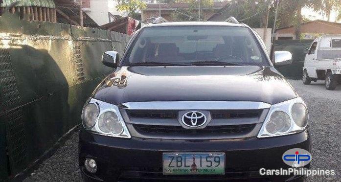Picture of Toyota Fortuner Automatic 2005