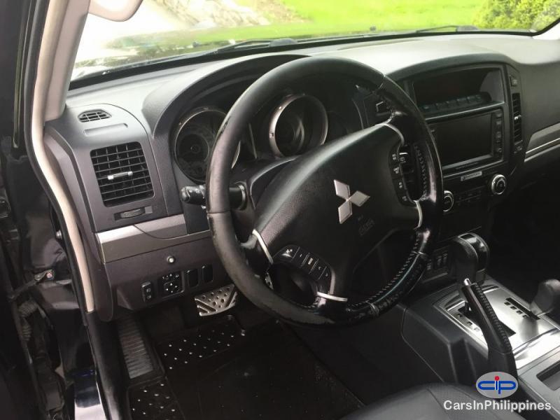 Mitsubishi Pajero Automatic 2009 - image 4