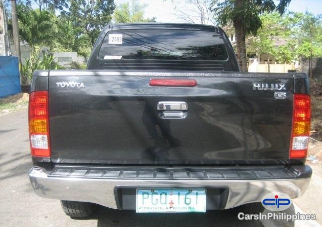 Toyota Hilux Manual 2011