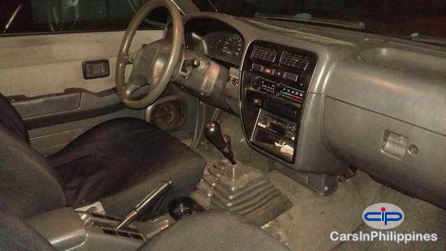 Nissan Terrano Manual 1997 - image 2