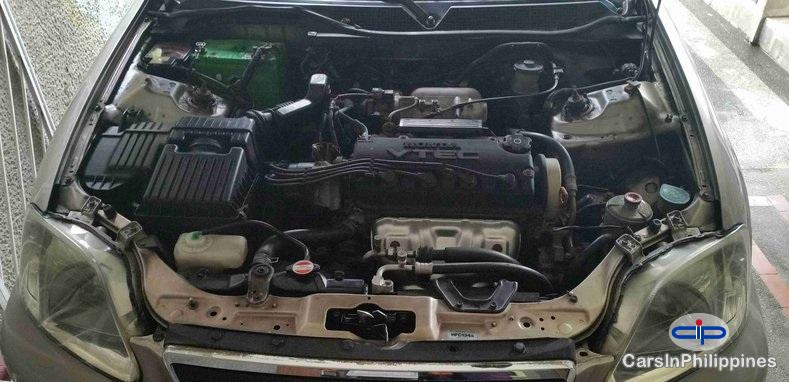 Honda Civic - image 12