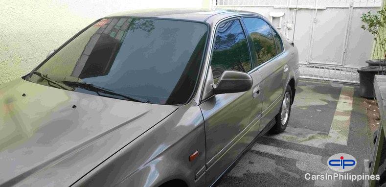 Honda Civic - image 4