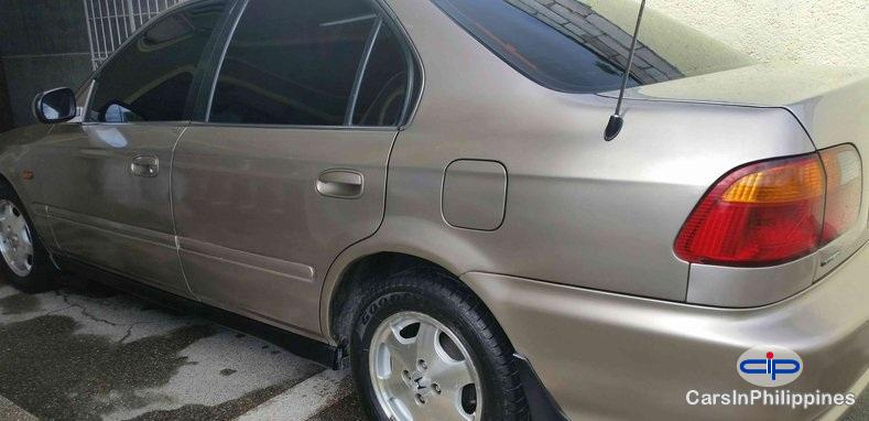 Honda Civic - image 5