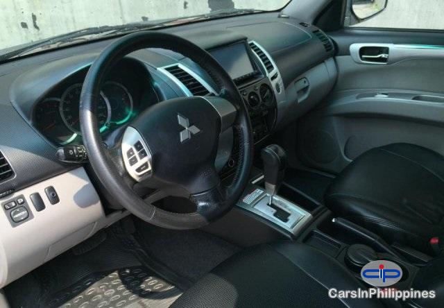 Mitsubishi Montero Sport Automatic 2011 in Metro Manila
