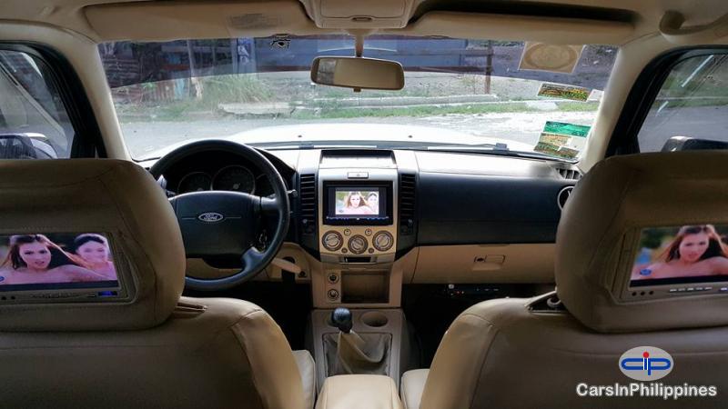 Ford Everest Automatic - image 10