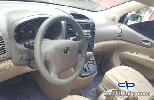 Kia Carnival Automatic 2009 in Tarlac - image