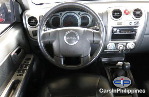 Isuzu D-Max Manual 2010 in Metro Manila