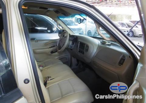 Ford Expedition Automatic 2000 in Antique