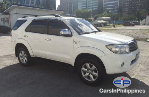 Toyota Fortuner Automatic 2010 - image 11