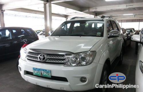 Picture of Toyota Fortuner Automatic 2010