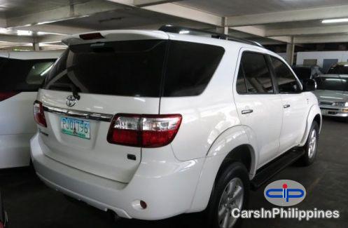 Toyota Fortuner Automatic 2010 - image 9