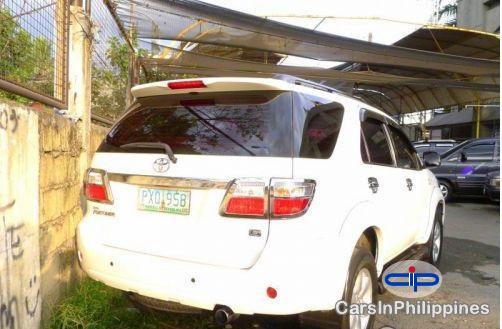 Toyota Fortuner Automatic 2010 - image 5