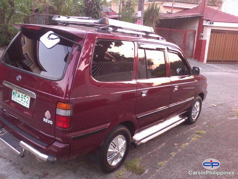 Toyota Revo - image 2