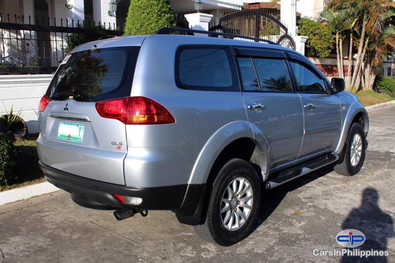 Picture of Mitsubishi Montero Sport