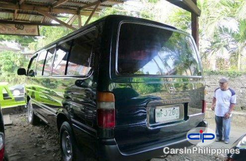 Toyota Hiace Manual 2000 - image 3