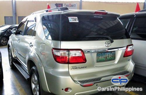 Toyota Fortuner Automatic 2011 in Zambales - image
