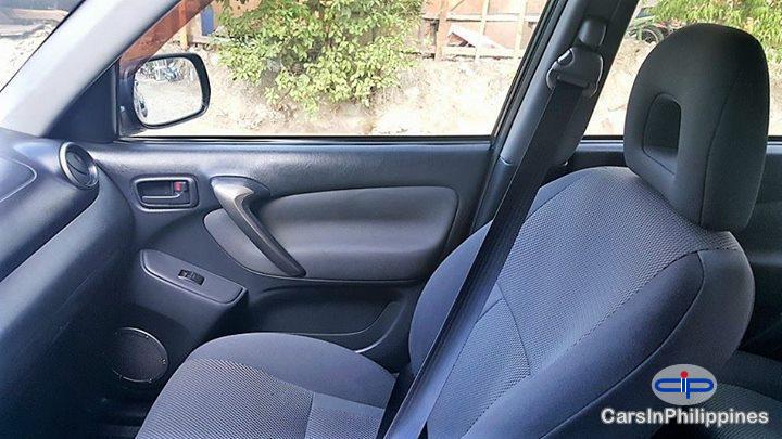 Toyota RAV4 Manual 2004 in Misamis Oriental