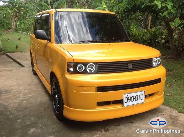 Toyota bB Automatic - image 2