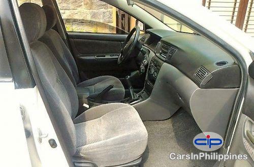 Toyota Corolla Manual 2004 - image 3