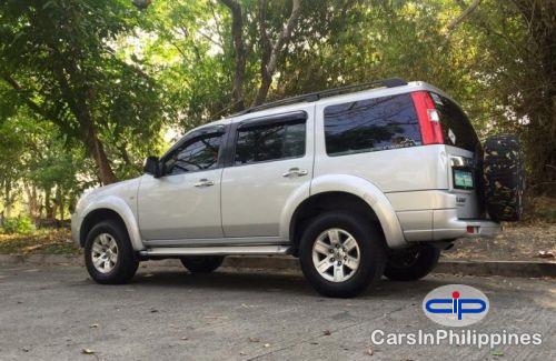 Picture of Ford Everest Manual 2008