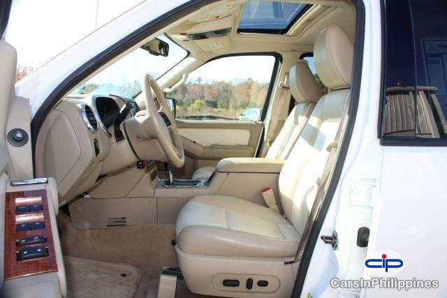 Ford Explorer Automatic 2010