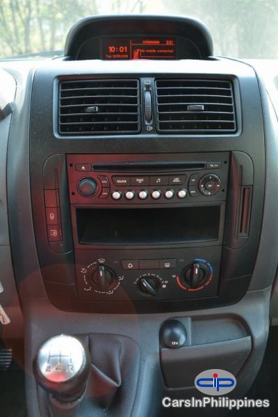 Citroen Manual 2009 - image 3