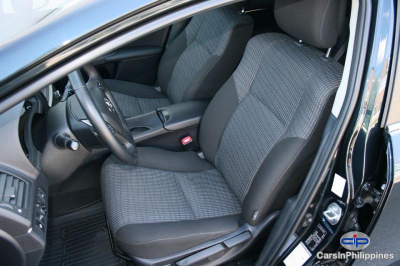 Toyota Avensis Manual 2011