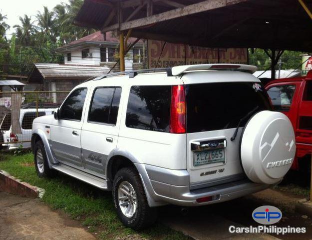 Ford Everest - image 2