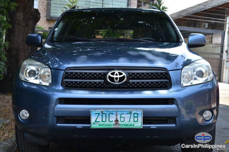 Pictures of Toyota RAV4 Automatic 2006