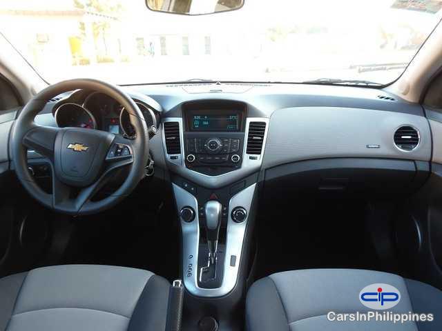 Chevrolet Cruze Automatic - image 2
