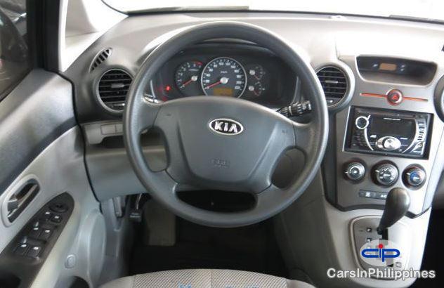 Kia Carens - image 3