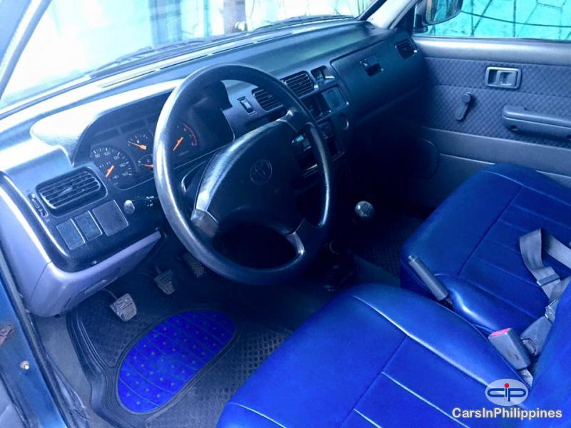 Picture of Toyota Revo Manual 2000 in Isabela