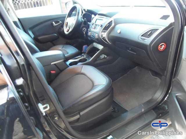 Hyundai Tucson Automatic - image 2