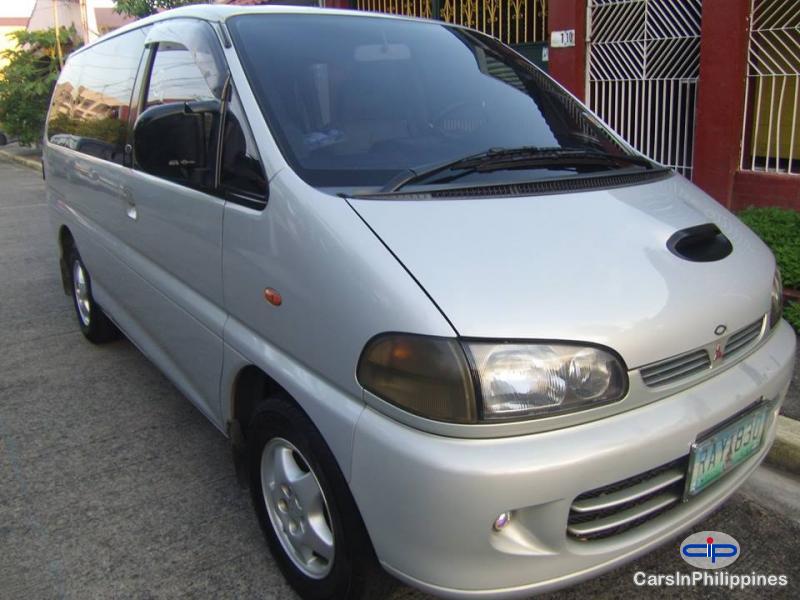 Mitsubishi Space Gear 2004 - image 2