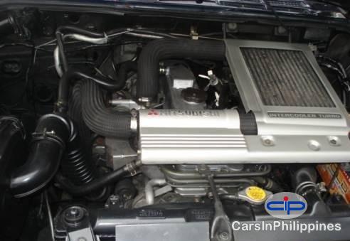 Mitsubishi Pajero - image 4