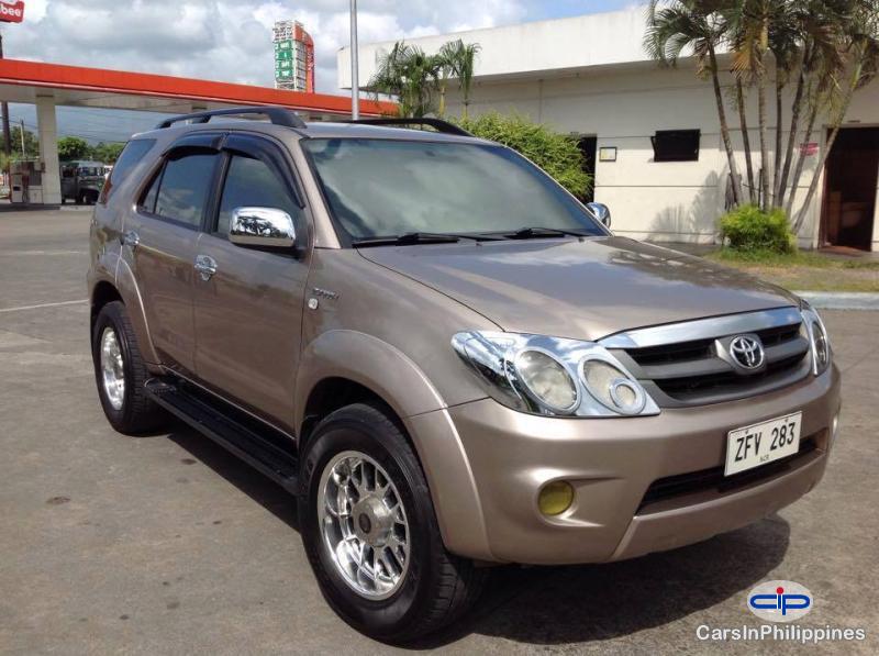 Picture of Toyota Fortuner Automatic 2006