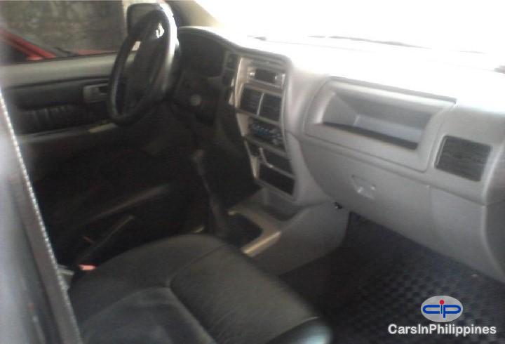 Isuzu Manual 2005 - image 3